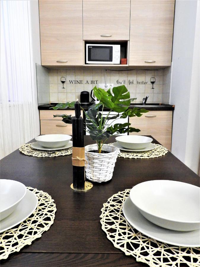 Nora Studio Apartman - Eger Lejlighed Eksteriør billede