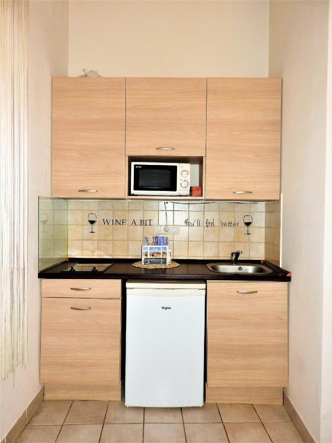 Nora Studio Apartman - Eger Lejlighed Eksteriør billede