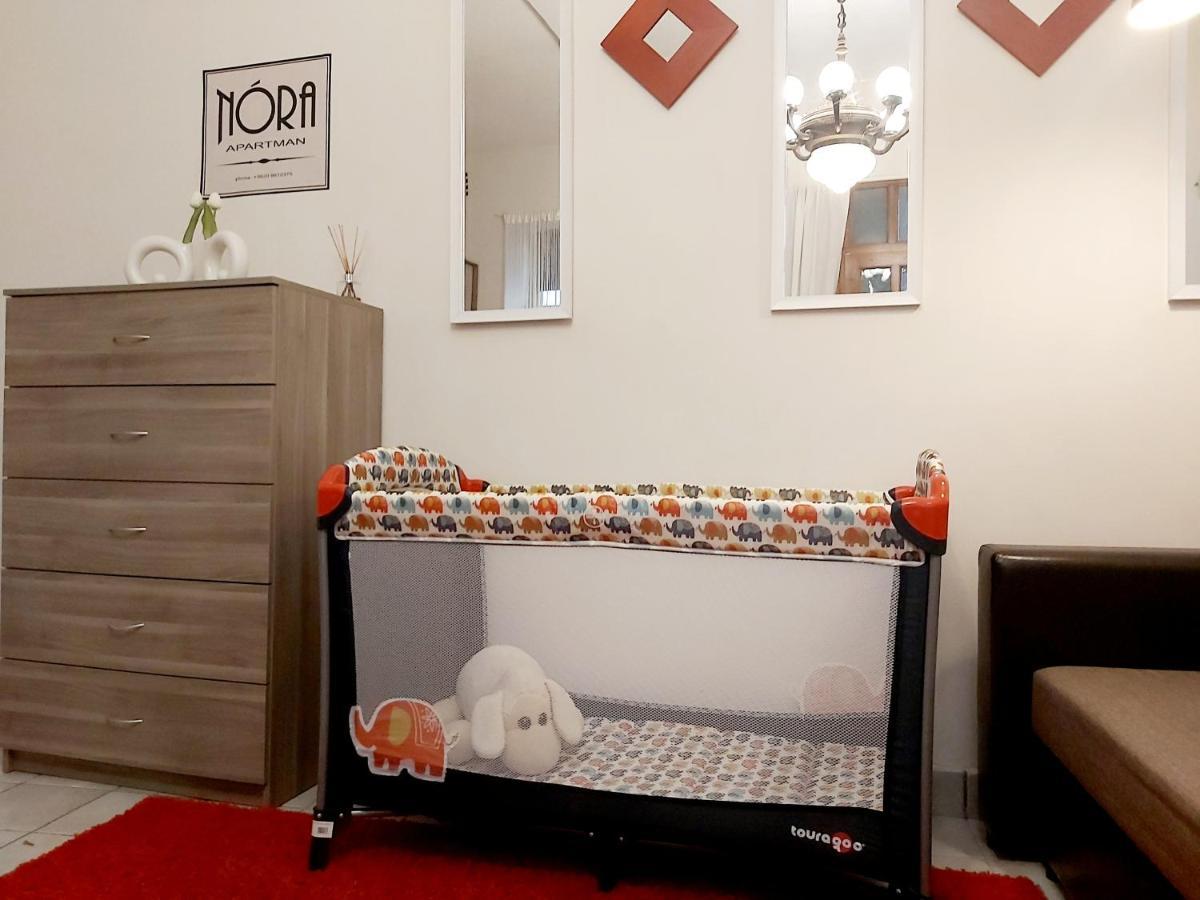 Nora Studio Apartman - Eger Lejlighed Eksteriør billede